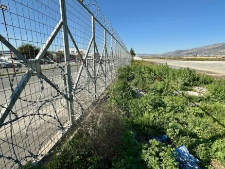 Περιφράξεις με Αγκαθωτό & Κονσερτίνα - FenceUp Περιφράξεις