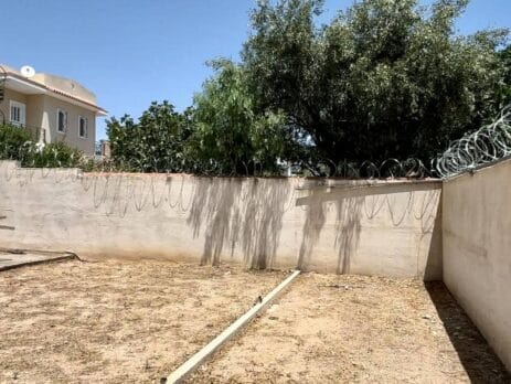 Περιφράξεις με Αγκαθωτό & Κονσερτίνα - FenceUp Περιφράξεις