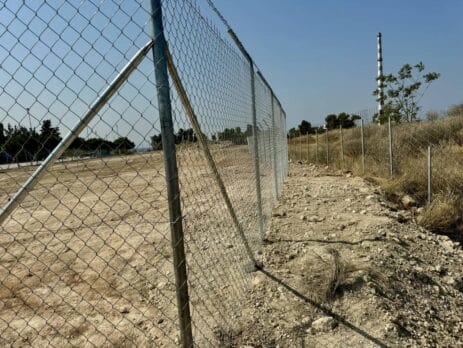 Περιφράξεις με Αγκαθωτό & Κονσερτίνα - FenceUp Περιφράξεις