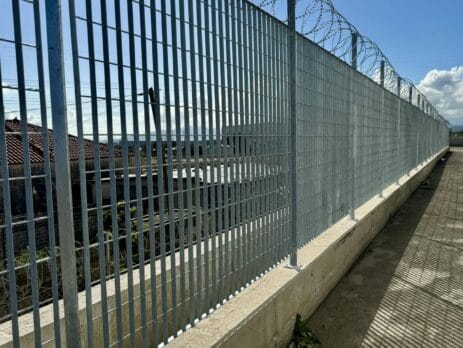 Βιομηχανικές Περιφράξεις - FenceUp Περιφράξεις