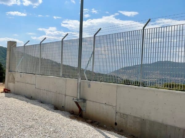 FenceUp Περίφραξη Βιομηχανική στην Κοζάνη με αγκαθωτό 350μ