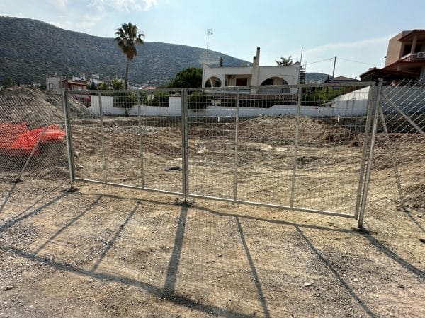 FenceUp έργο περίφραξης εργοταξίου με σωλήνες Φ48 γαλβανιζέ