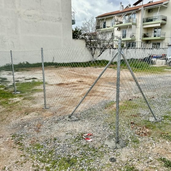 Σωλήνες Φ42 γαλβανιζέ σε περίφραξη ύψους 1,50μ Αγία Παρασκευή