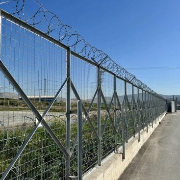 Τοποθέτηση κονσερτίνας Φ300 γαλβανιζέ σε περίφραξη 400 μέτρων