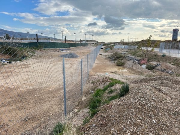 Εργοταξιακή περίφραξη στο Ελληνικό για το έργο Ολυμπιακή Πλατεία