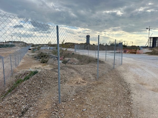 Οριοθέτηση εργοταξιακού χώρου με συρματόπλεγμα FenceUp