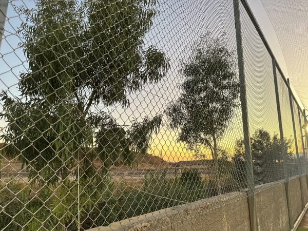 Μεταλλική κατασκευή γηπέδων με κοιλοδοκούς 80x80 από τη FenceUp