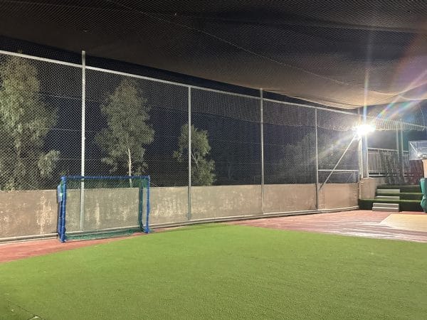 Περίφραξη σχολικού γηπέδου με ανθεκτικά γαλβανιζέ υλικά