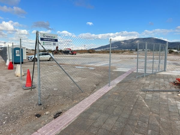 Πλήρης εργοταξιακή περίφραξη με γαλβανιζέ υλικά υψηλής αντοχής